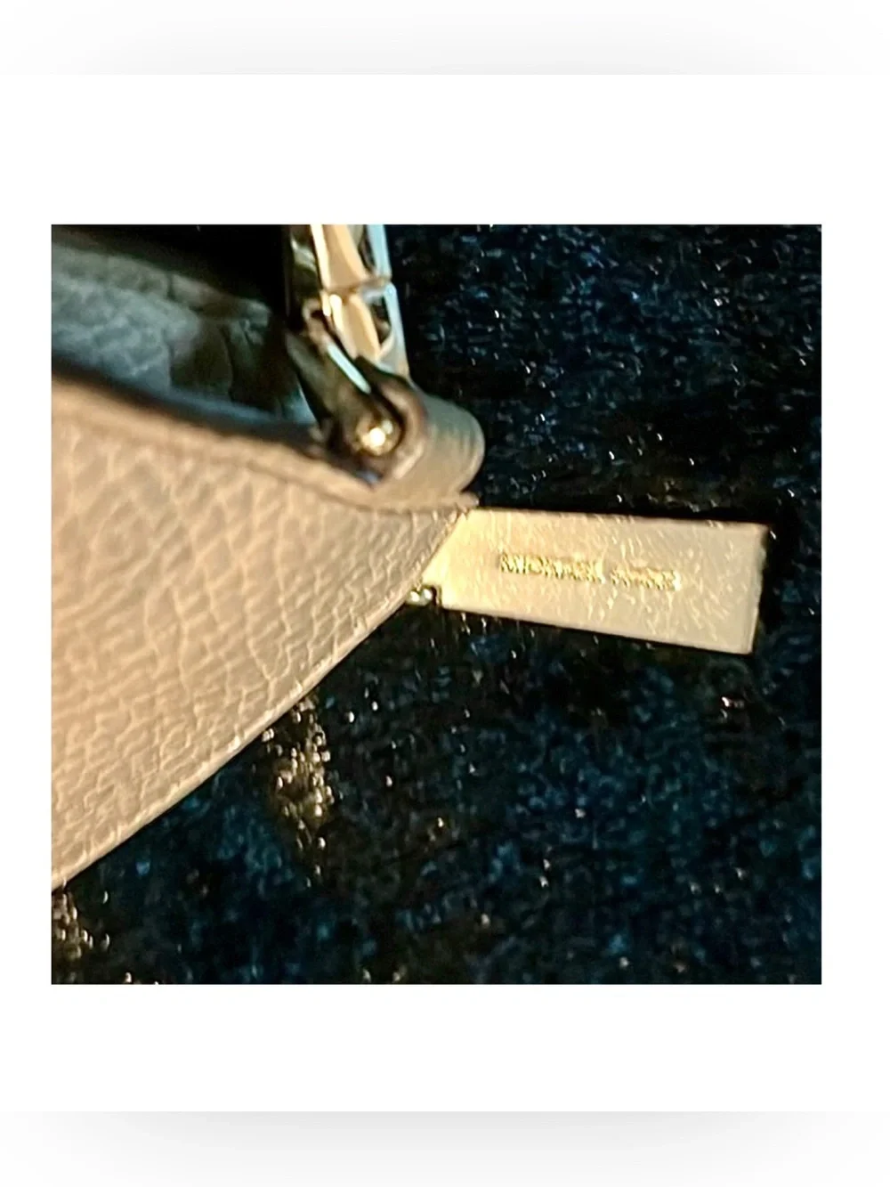 💙 Michael Michael Kors Jet Set, Zip Top, Tan Wallet With Gold Logo 💙